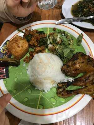 Ayam Bakar Wong Solo