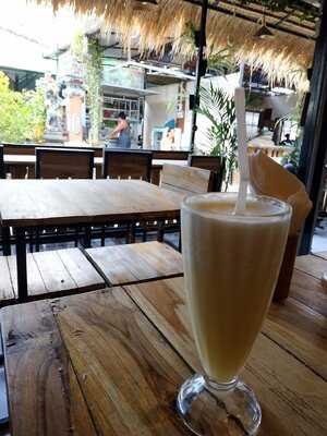 Warung Yellowfin Kuta