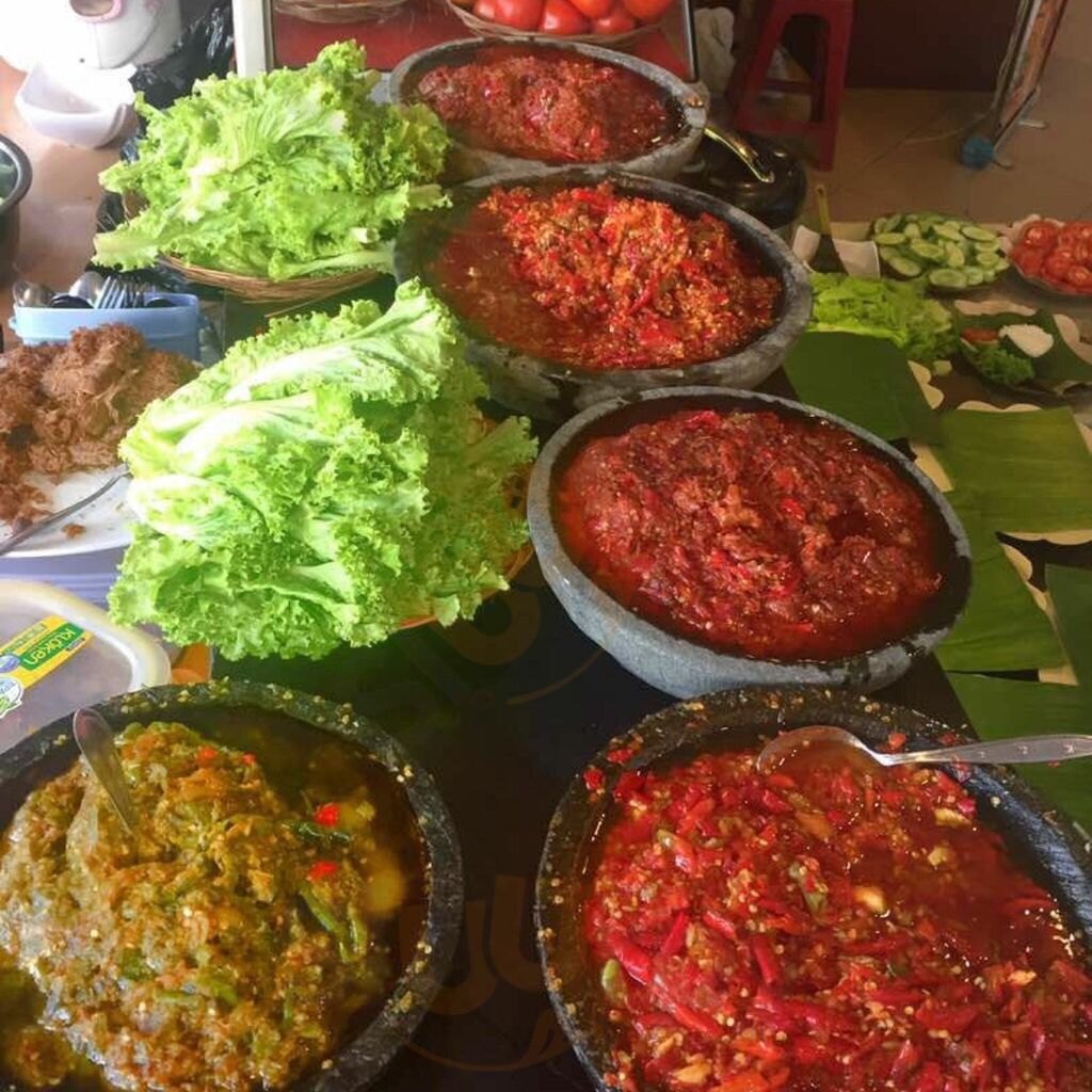 Slogi Kuliner Nyi Yuyun