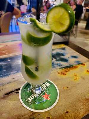 Uncle Norm's Bar & Bistro