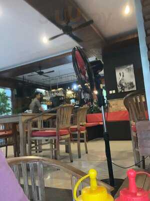 Asoko Bar & Restaurant