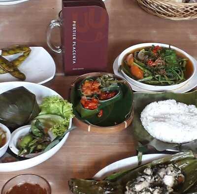 Rumah Makan Cibiuk Bandung