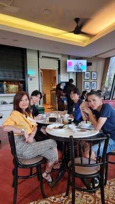 Old Town White Coffee The Breeze