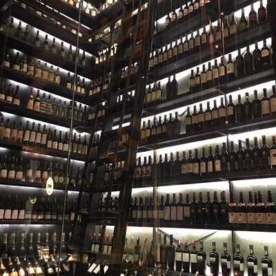 Blue Grass Bar And Grill