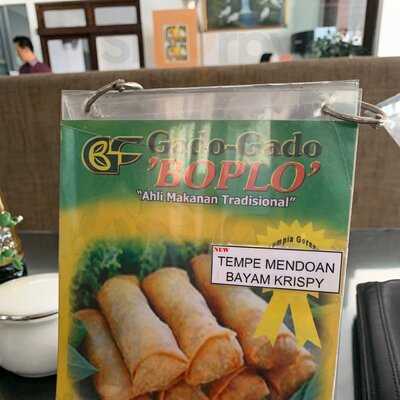 Gado Gado Boplo Tebet