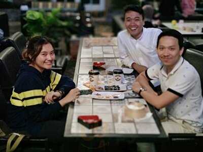 Oma Oey - Dimsum & Sushi