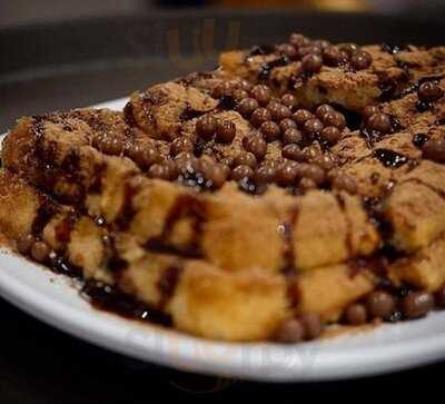 Gigabites Cyber Cafe And Eatery