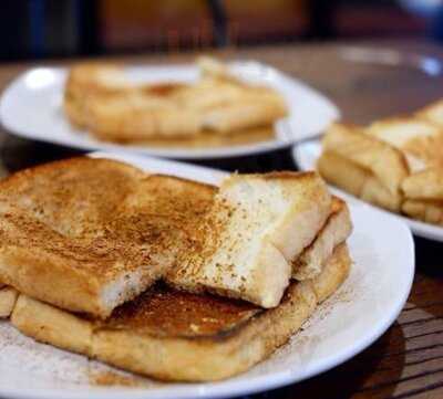 Gigabites Cyber Cafe And Eatery