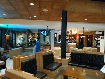 Excelso Bowling Rinjani