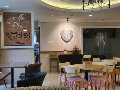 Susan Cafe & Resto