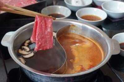 Momo Paradise Senopati