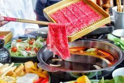 Momo Paradise Senopati