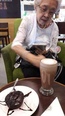 Coffee Bean & Tea Leaf Mall Artha Gading
