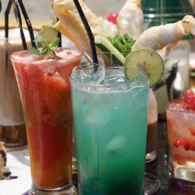 Bloeming Bar & Resto