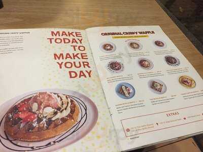 Brownfox Waffle & Coffee