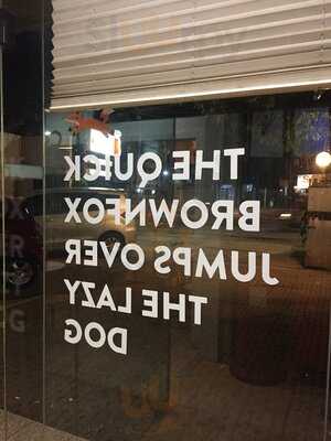 Brownfox Waffle & Coffee