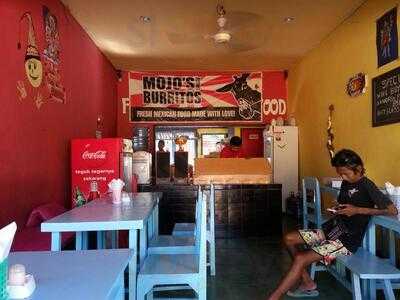 Mojo's Flying Burritos