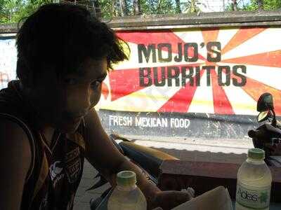 Mojo's Flying Burritos