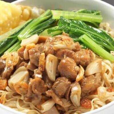 Bakmitopia Green Pramuka Square