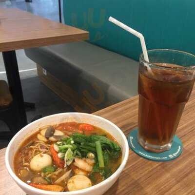 Bakmitopia Green Pramuka Square