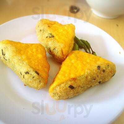 Angkringan Nasi Megono Pak Uban