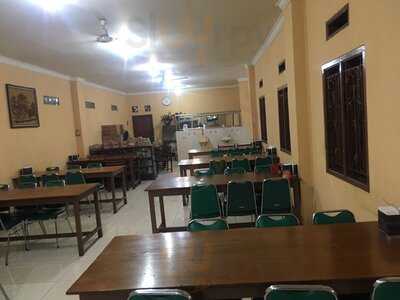 Warung Sate Kambing Pak Gino