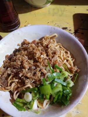 Bakmi Tasik