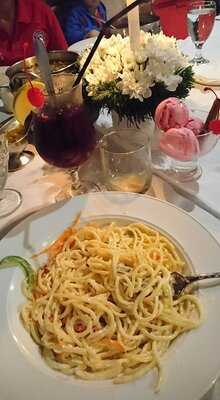 The Peak Resort Dining