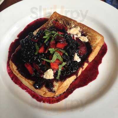 Cork & Screw Pacific Place