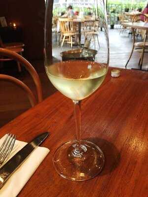 Cork & Screw Pacific Place