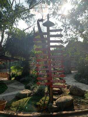 Sapulidi Cafe & Resort