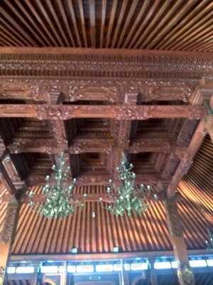 Ndalem Ngabean Resto & Butik