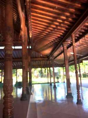 Ndalem Ngabean Resto & Butik