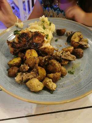 Scallywags Seafood Bar & Grill