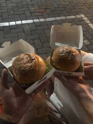 Skooby Hotdogs & Burgers