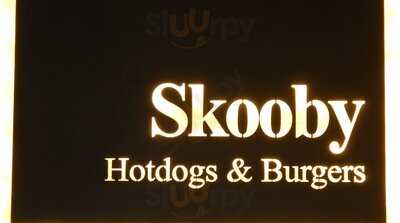 Skooby Hotdogs & Burgers