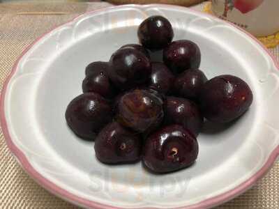 E`corner Restaurant & Lounge