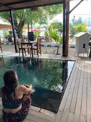 Scallywags Beach Club