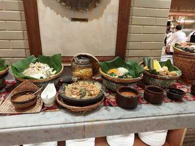 Signatures Restaurant