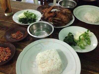 Bebek Goreng Haji Slamet