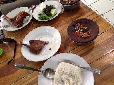 Bebek Goreng Haji Slamet