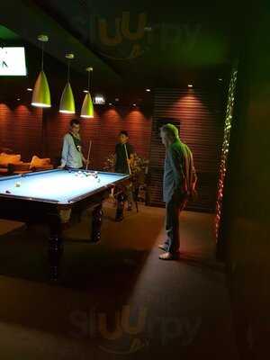 Tiga Puluh Music Bar + Lounge