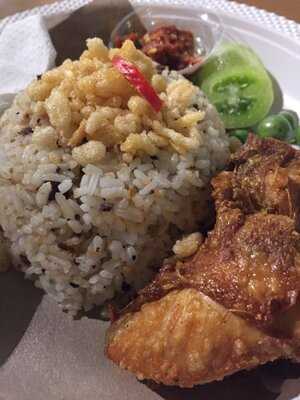 Food Place Rumah Mode