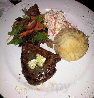 Murphy’s Irish Pub & Restaurant