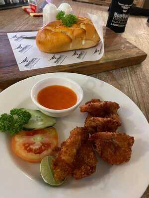 Moo Moos Steakhouse Bar And Grill