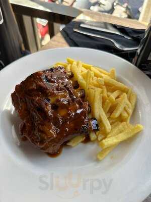 Moo Moos Steakhouse Bar And Grill