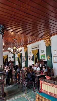 Sekar Kedhaton Restaurant