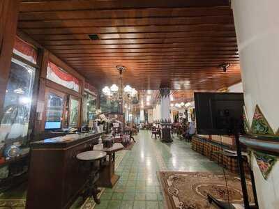 Sekar Kedhaton Restaurant