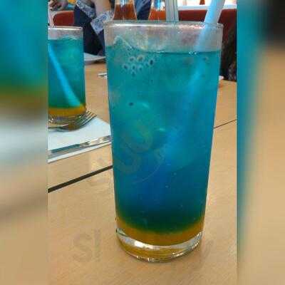 Pizza Hut - Giant Ciledug