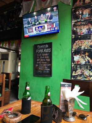 Legend Bar & Restaurant